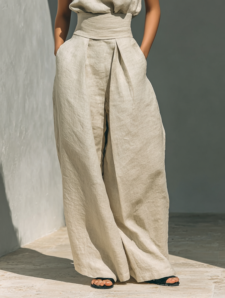 Women's minimalist set with sleeveless blouse and wide-leg pants