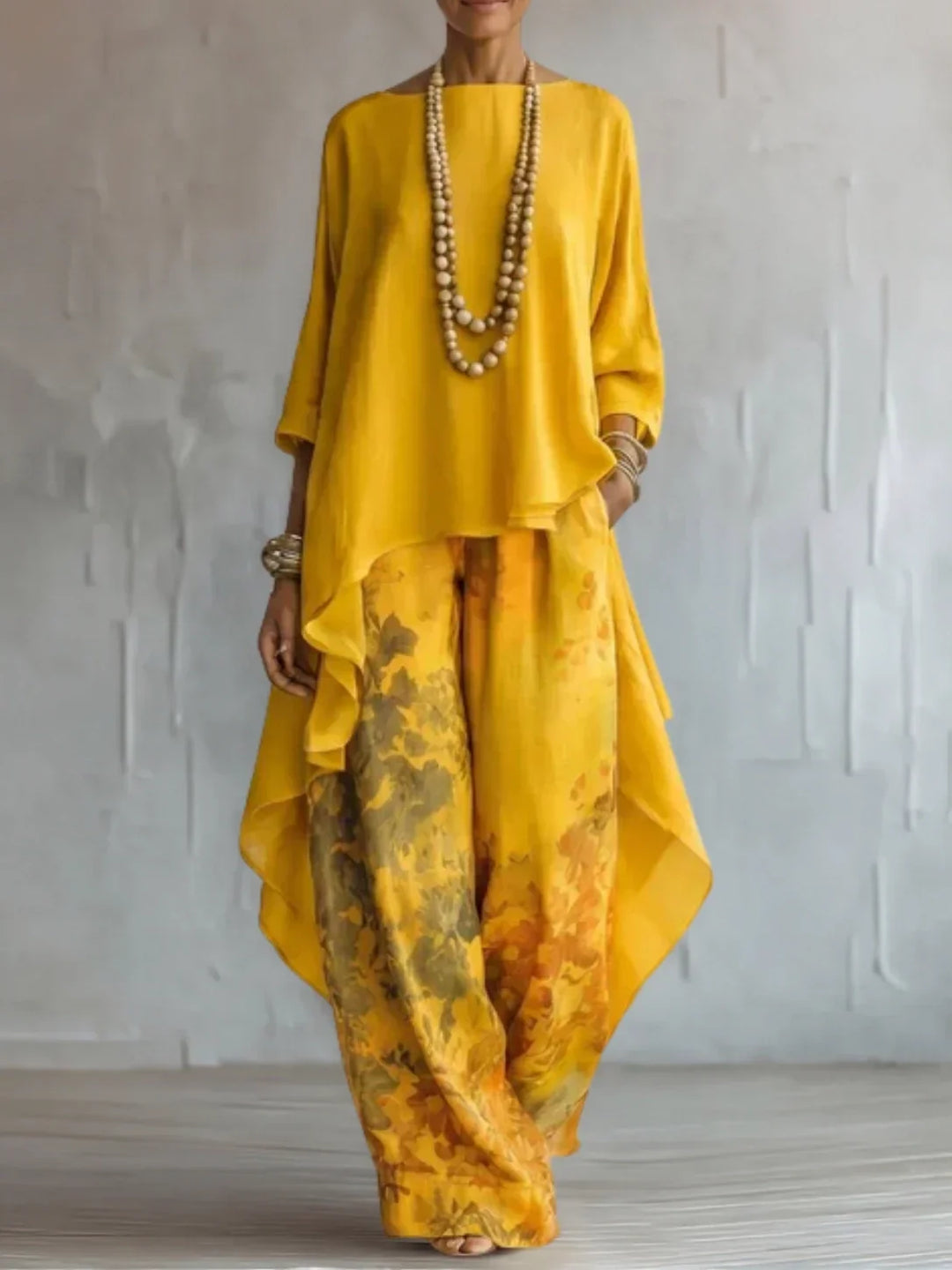 Ginevra | Asymmetrical Fluid Floral Set