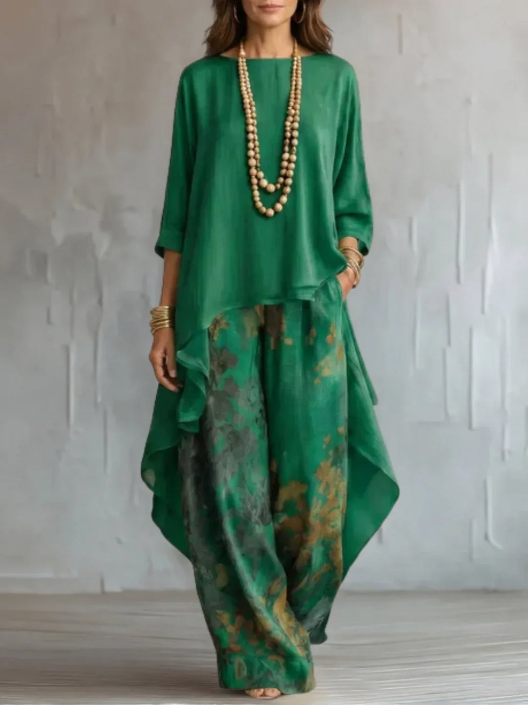Ginevra | Asymmetrical Fluid Floral Set