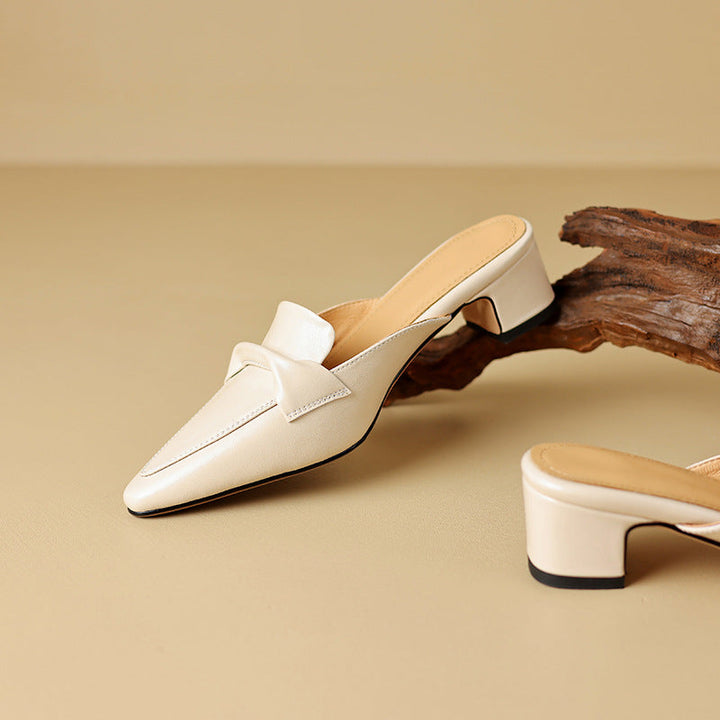 Erlen | Pointed-Toe Knot Detail Mules
