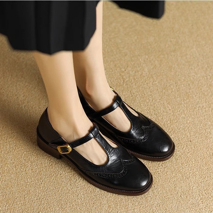 Suzy | Stylish Mary Janes