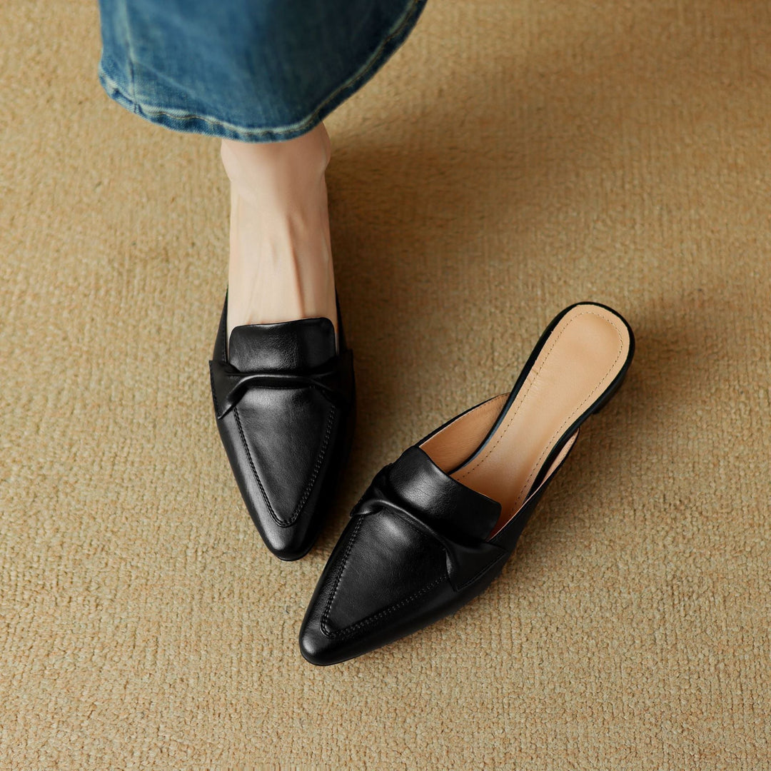 Erlen | Pointed-Toe Knot Detail Mules