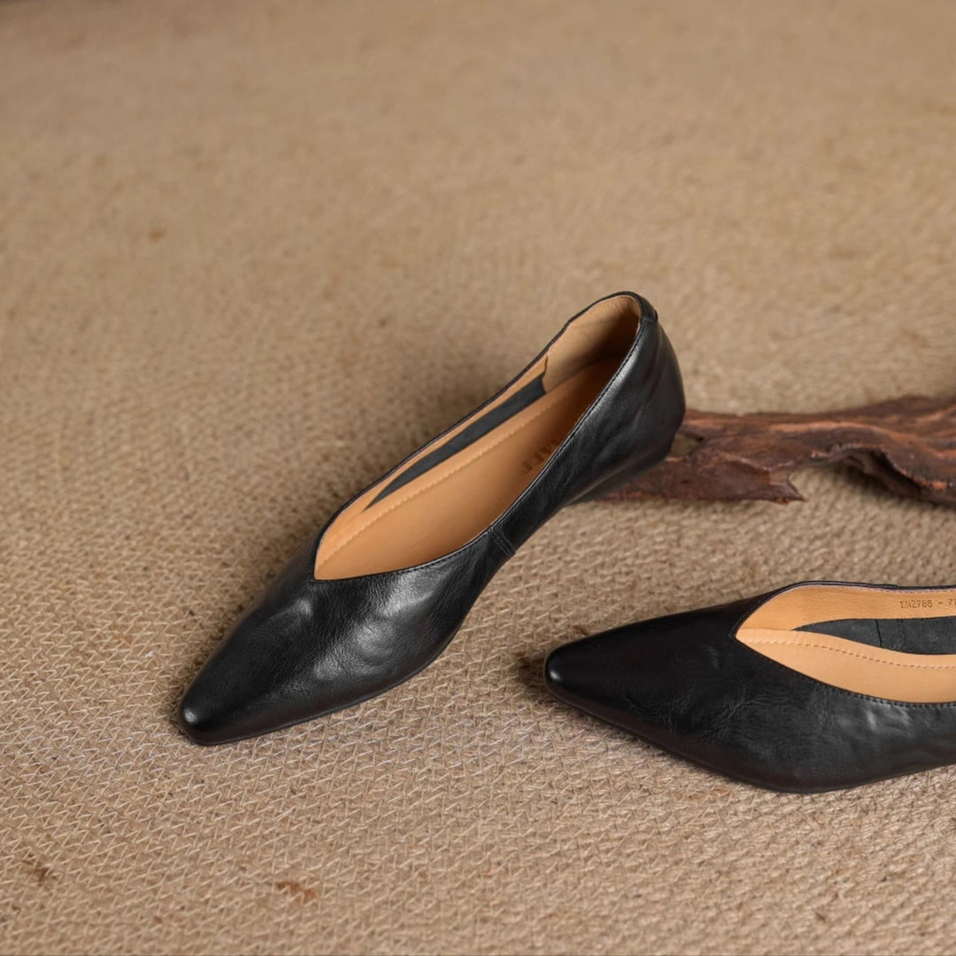 Valmir | Pointed-Toe Minimalist Flat Mules