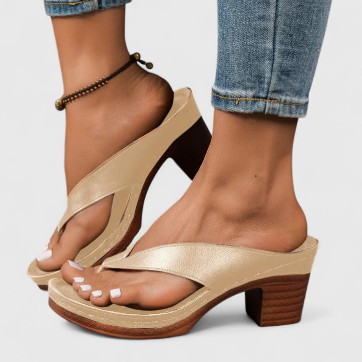 Jazrielle | Toe-Loop Block Heel Sandals