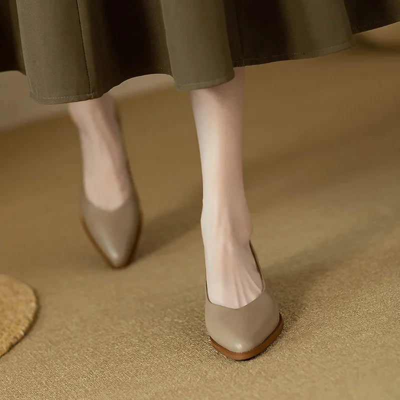 Helen | Classic Chic Pumps