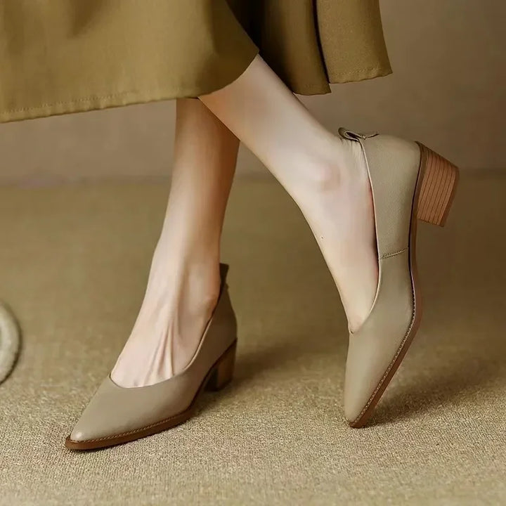 Helen | Classic Chic Pumps