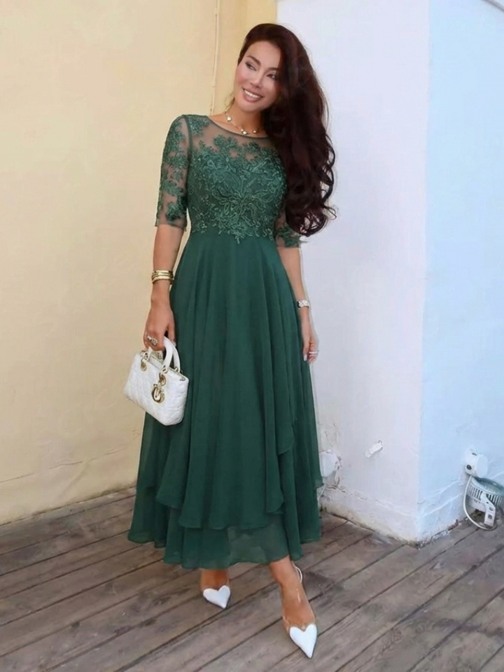 Vivian | Lace Bodice Three Quarter Sleeve Midi Dress